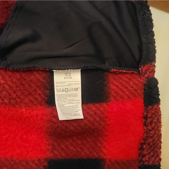 Old Navy Boys Hooded Plaid Jacket Black And Red - Picture 11 of 12